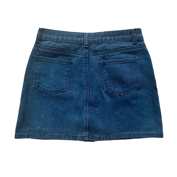 Forever 21 6 Buttons Black Women’s Size Medium Denim Skirt - Picture 2 of 3